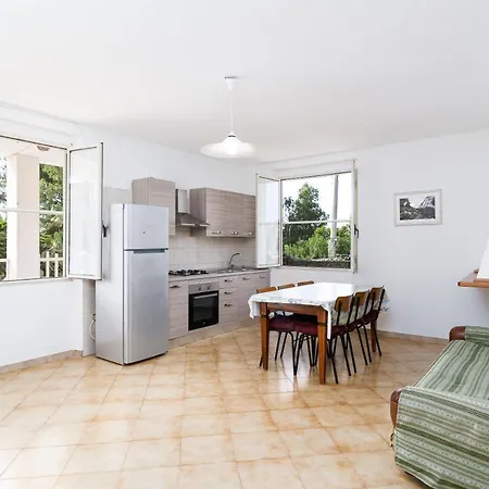 Casa Con Veranda Semesterbostad *